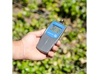 Directional Fault Finder & Fence Meter, Voltage Range: -14kV~14kV , Current Display Range: 1~85A, Automatic Turn-On Voltage: 150V, Includes:2x1.5V AAA Batteries, Operating Temperature-10°C~50°C {TL-FM} [EF TL-FM]