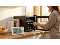 Humidity & Temperature Meter, LCD 4.5", Range:-10～50℃ (14~122°F), Resolution:0.1℃ (0.1°F), Includes 1xAAA Battery [UNI-T A12T]